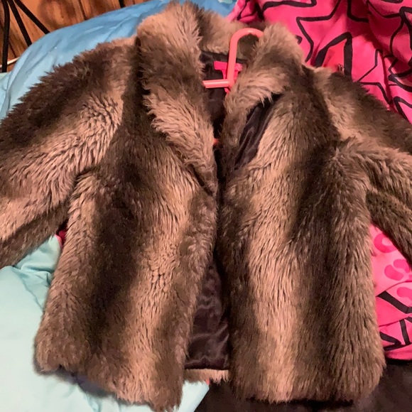 Coat - Picture 1 of 4